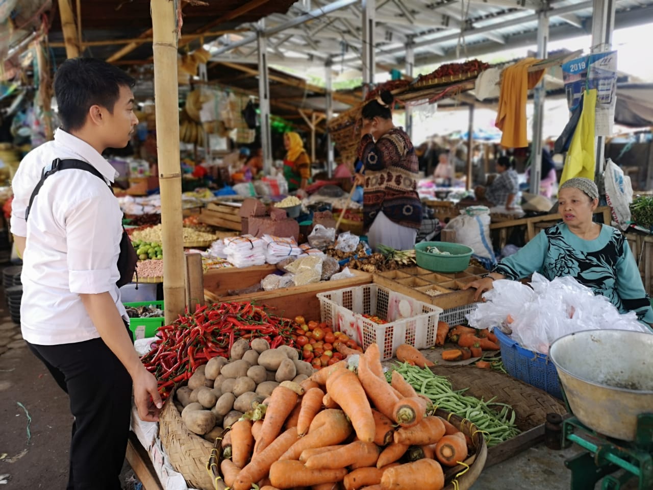 Klaim Stok Sembako Aman untuk 14 Bulan 1 WhatsApp Image 2020 03 24 at 21.03.28