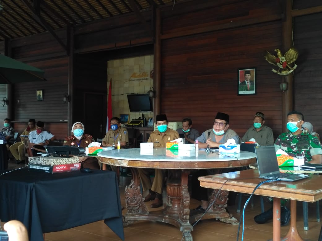Virus Korona, Suhaili: Loteng Anut Mazhab Penakut 1 F telekonfrence