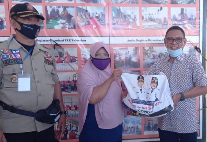 OPD Pemprov NTB Kompak-Proaktif Distribusikan JPS Gemilang Tahap II 1 WhatsApp Image 2020 06 05 at 06.19.07