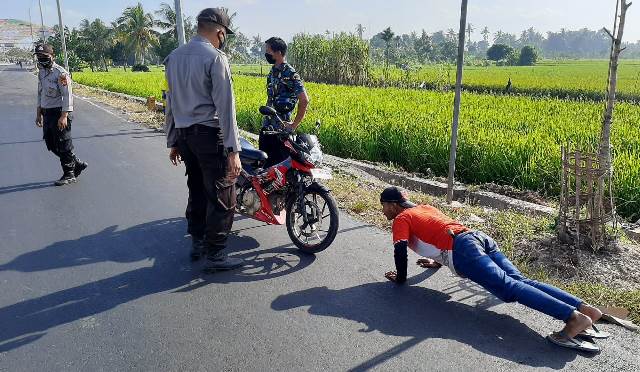 Lobar, Tak Pakai Masker Disanksi Push Up 1 F SOSIALISASI