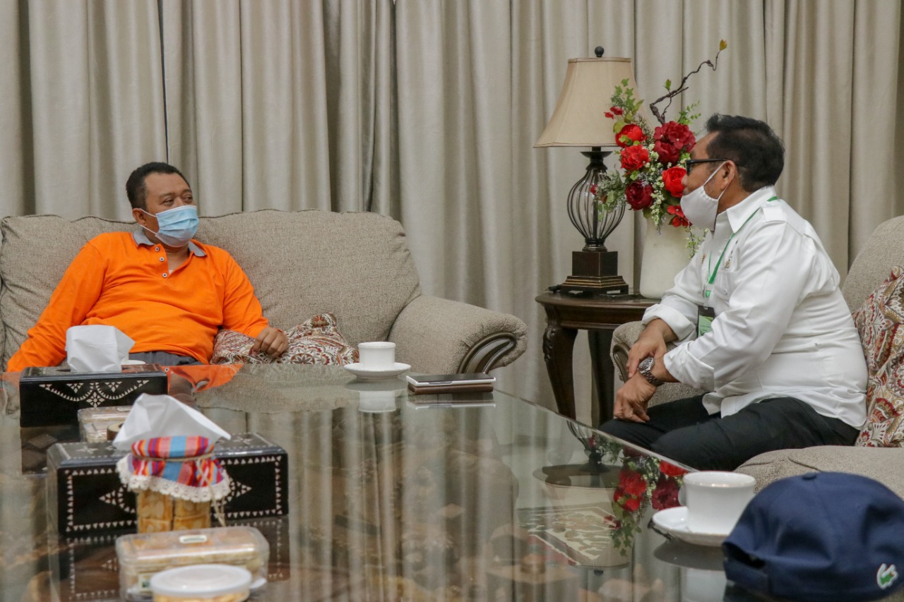 Limbah Pertanian di NTB Melimpah, Kementan akan Ujicoba Pembuatan Pakan Ternak 1 WhatsApp Image 2020 08 03 at 03.53.12