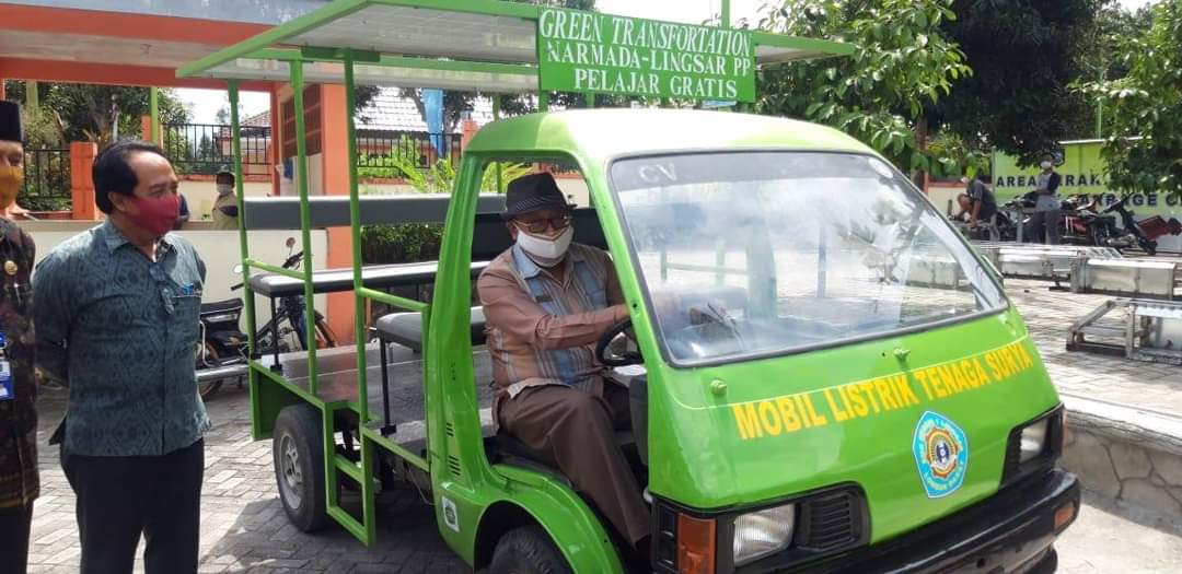 Sekda Tinjau Pembuatan Sepeda Listrik dan Mobil Listrik Tenaga Surya 1 WhatsApp Image 2020 08 04 at 06.29.40