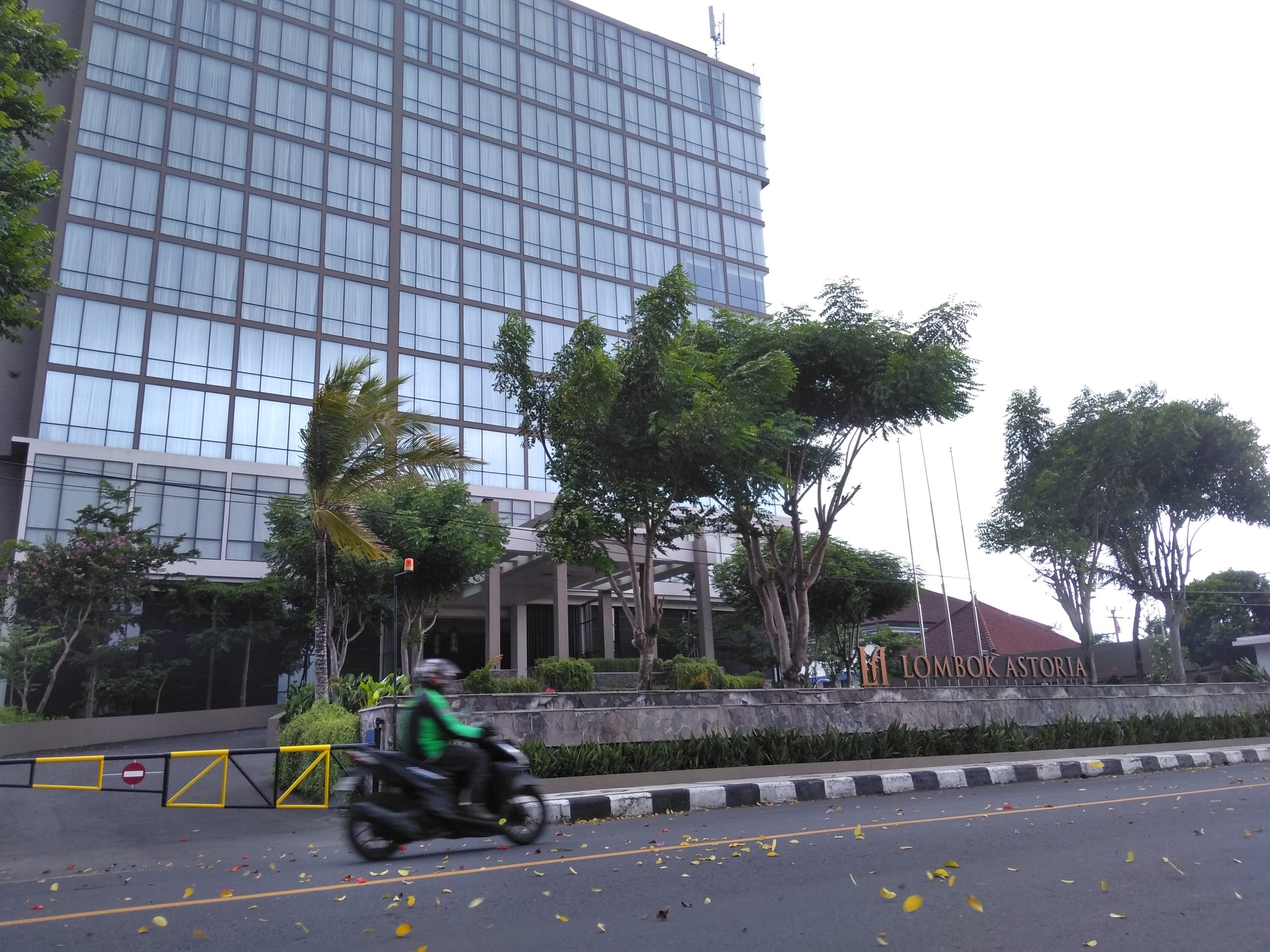 PSBB Jakarta, Mataram Kena Dampak 1 F Hotel scaled