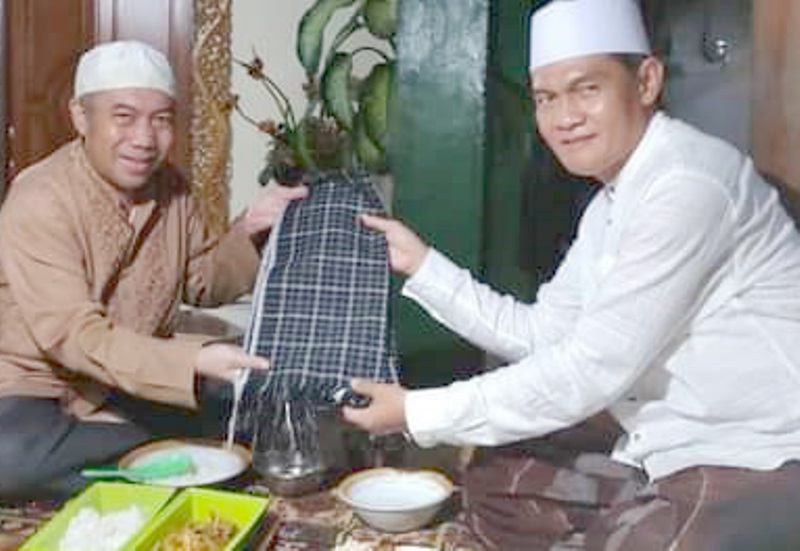 F Kembang komak