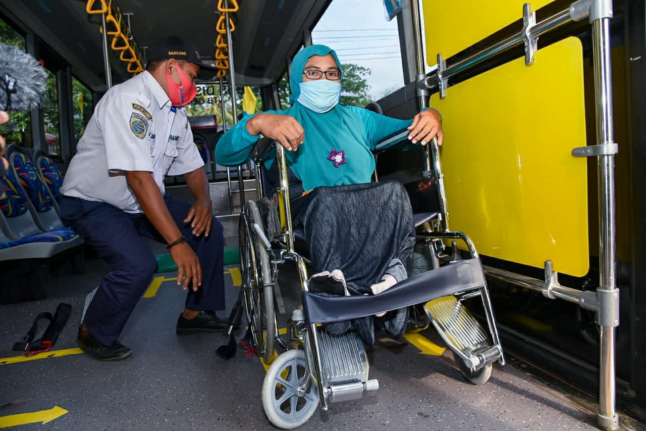Bentuk Perhatian ke Penyandang Disabilitas 1 F Launching