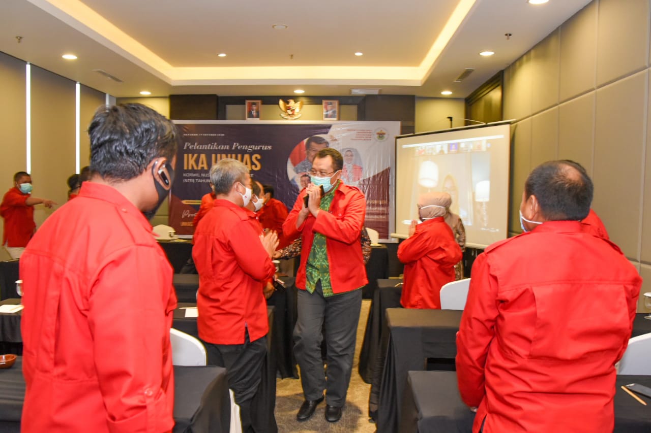 Gubernur NTB Hadiri Pelantikan IKA Unhas NTB 1 WhatsApp Image 2020 10 18 at 11.04.32 PM