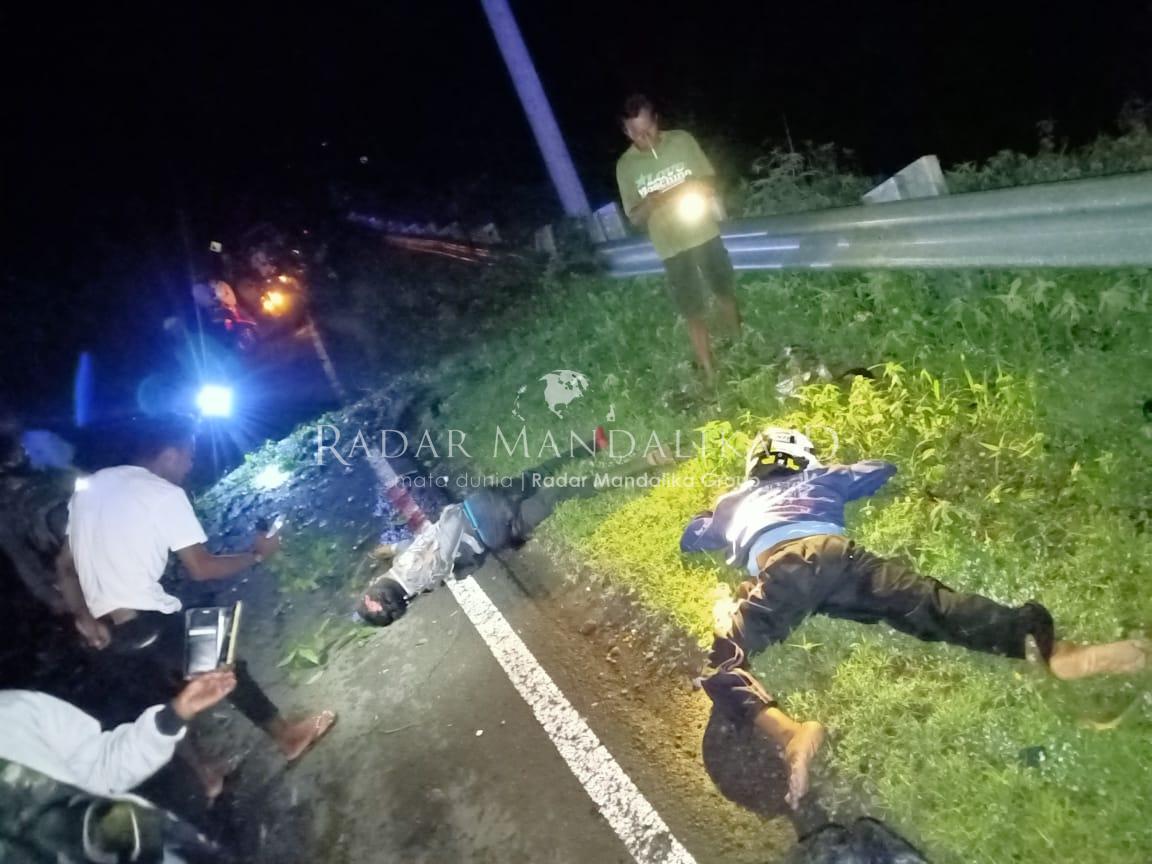 Longsor, Dua Pengendara Motor Tewas di Tempat Terpimpa Batu 1 IMG 20201129 WA0011