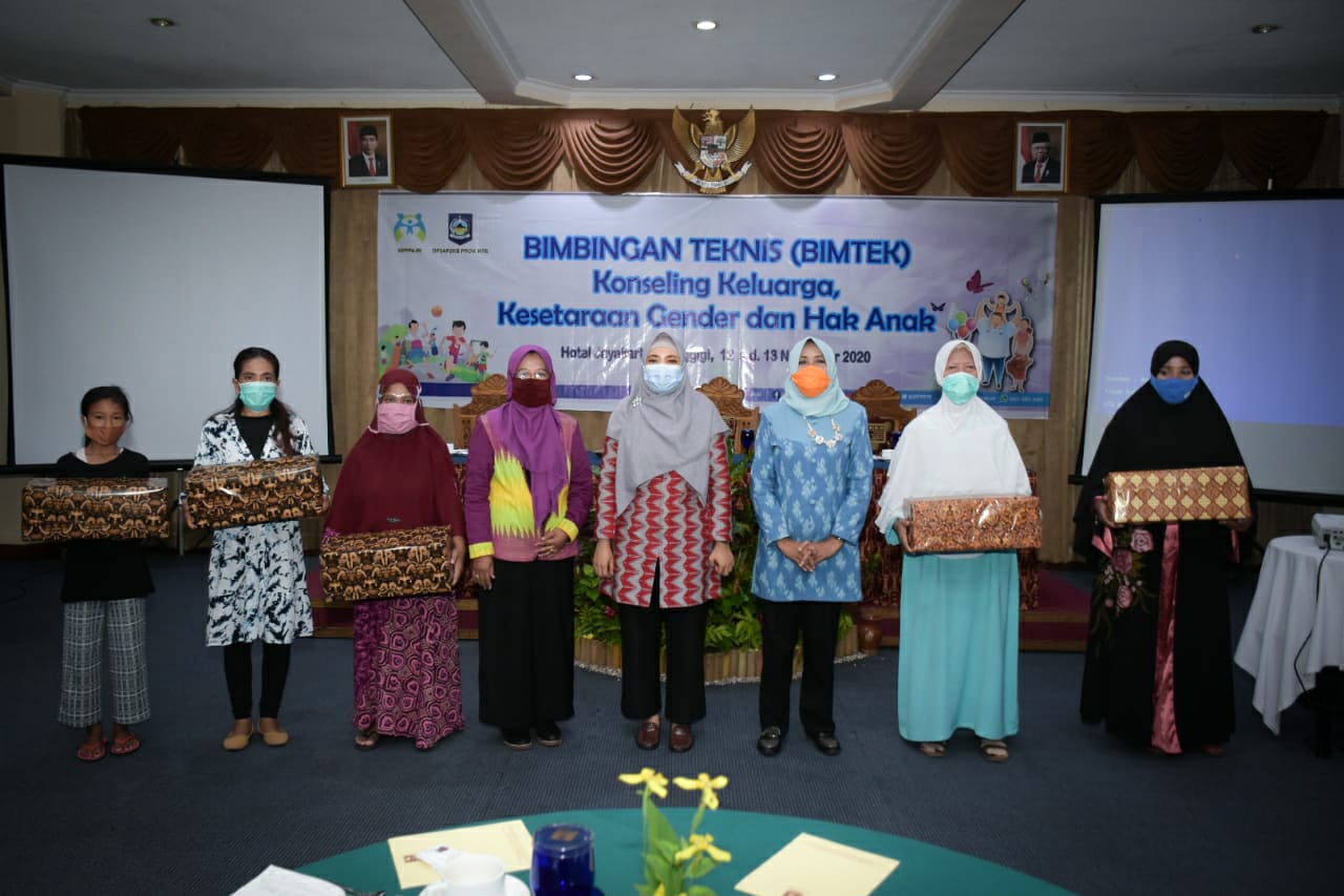 Membangun Keluarga Harmonis, Butuh Sinergi dan Konsistensi 1 WhatsApp Image 2020 11 13 at 12.14.40 AM