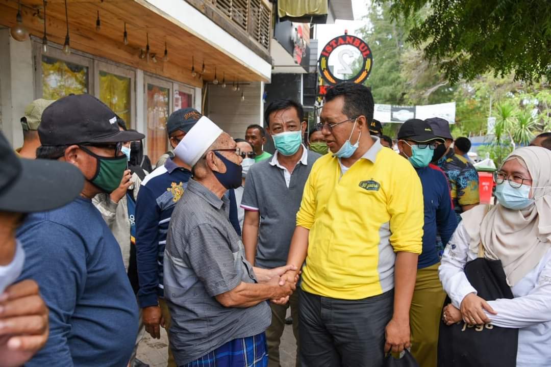 Pemprov Serahkan Kuasa ke Kejati 1 f Turun ke Trawangan
