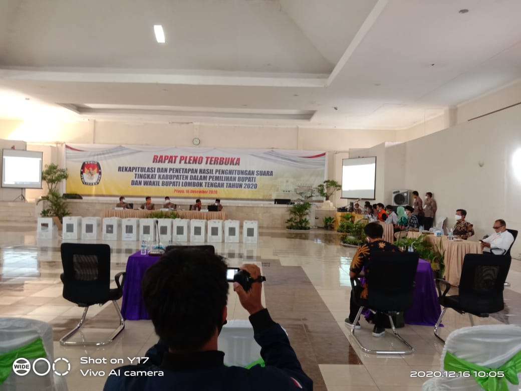 Pleno, KPU Loteng Dihujani Kritikan 1 F PLENO