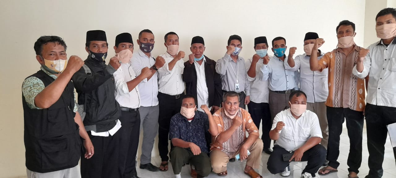 F Melawan