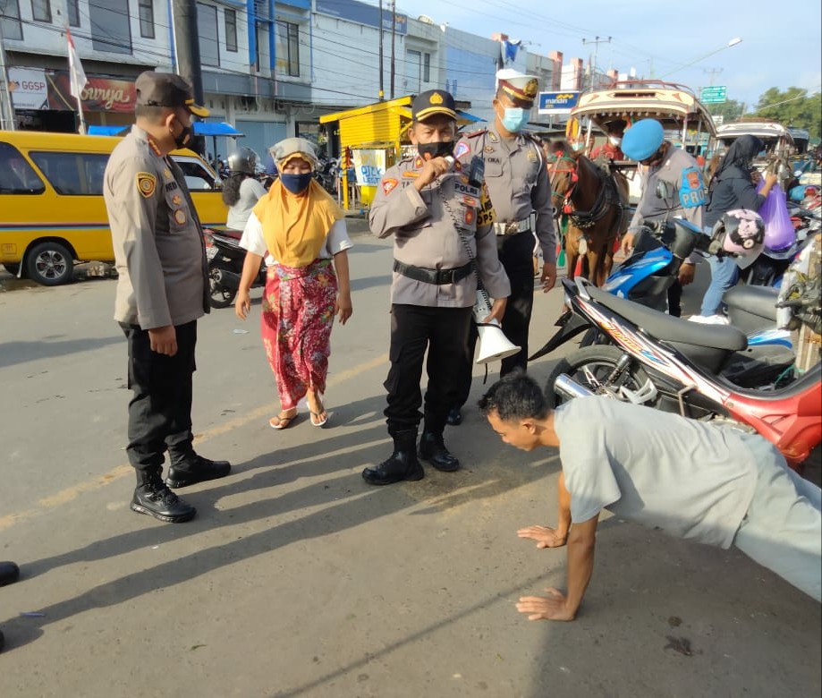 Pengunjung dan Jukir Disanksi 1 Sanksi