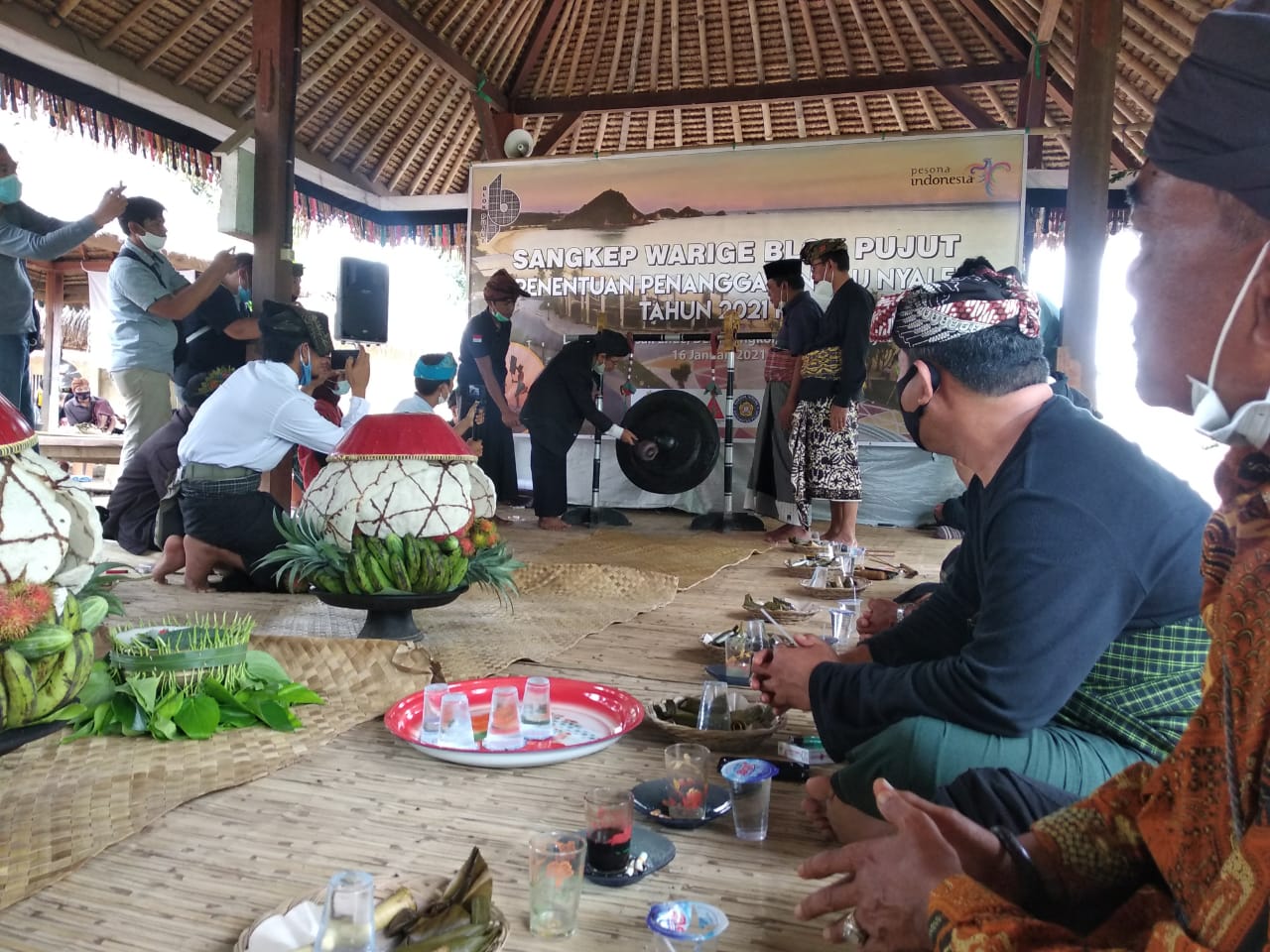 Bau Nyale Diputuskan 3-4 Maret 1 f sangkep warige 2