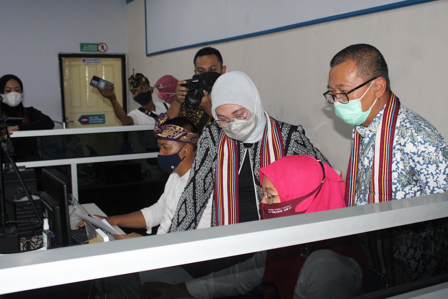 Menaker Pastikan LTSA Berikan Perlindungan TKI 1 f menker