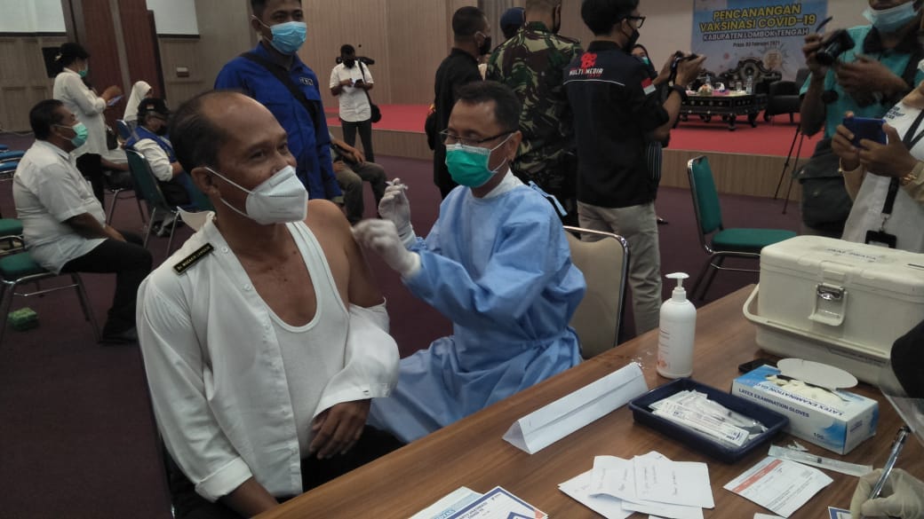 Waduh…. Banyak Nakes Takut Divaksin 1 vaksinasi