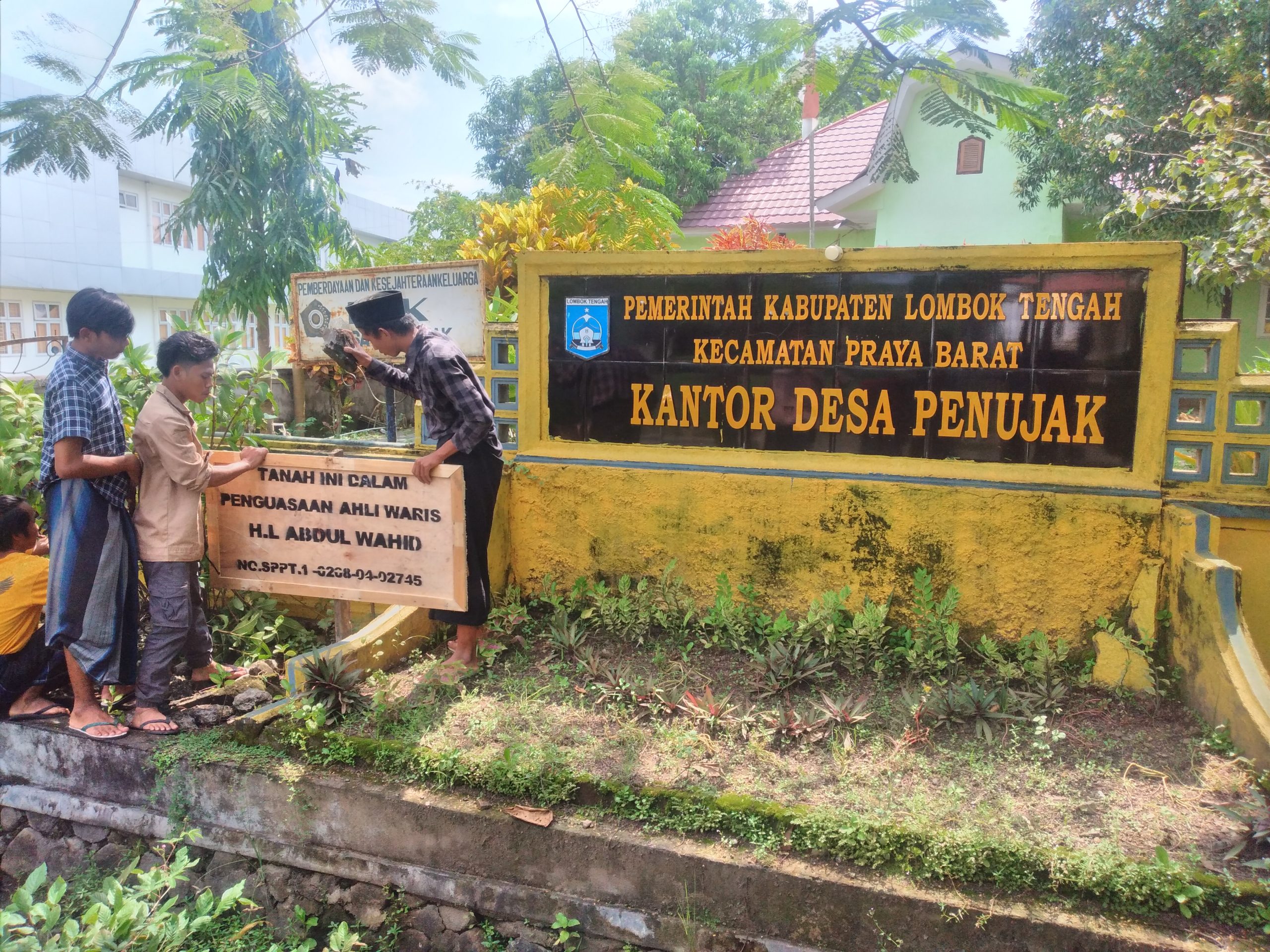 F AAA kantor desa penujak scaled