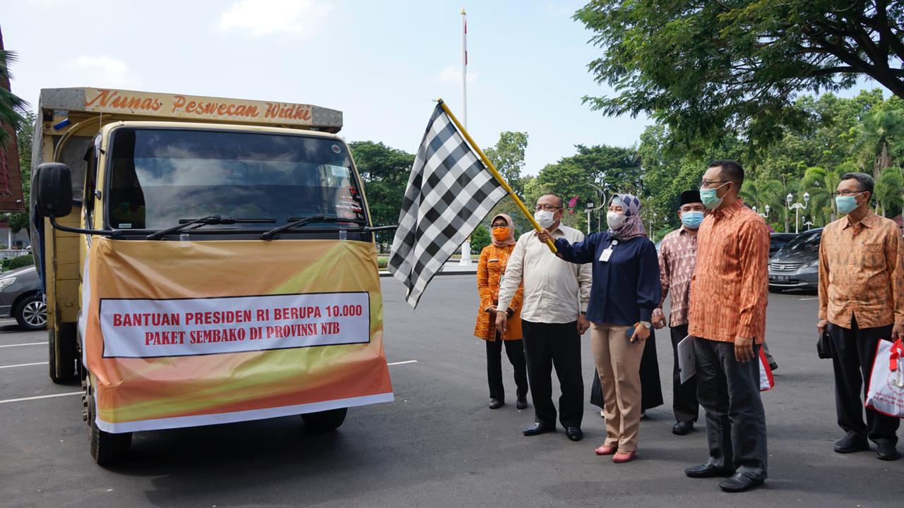 Bang Zul Salurkan Sepuluh Ribu Paket Sembako dari Jokowi 1 F bang zul