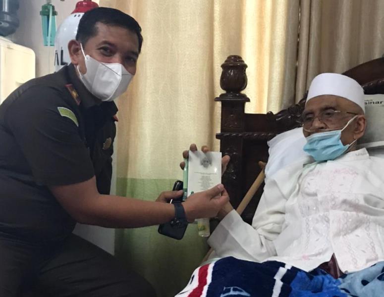 Kajari Lombok Tengah, Fadil Regan Sambang Tuan Guru 1 F Bok