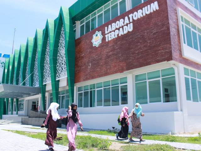 F UIN Mataram