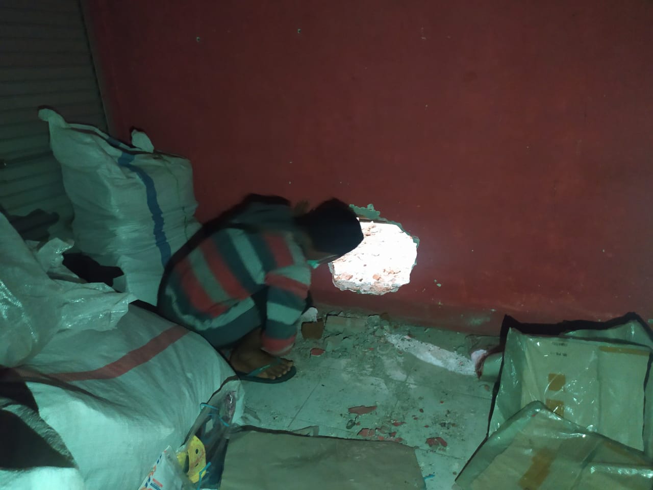 Terduga Pembobol Toko Emas di Renteng Warga Asal Puyung 1 F bobol