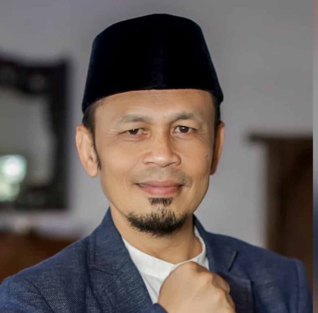 F Ketua dewan