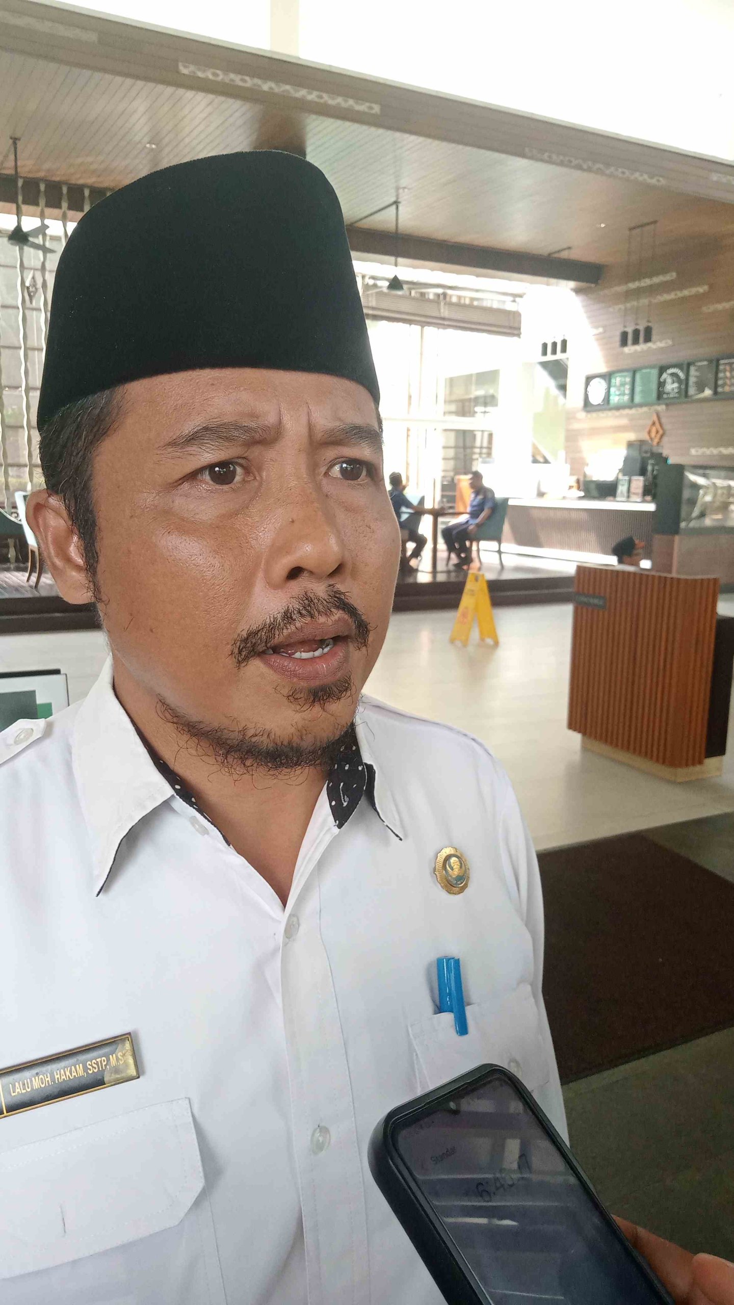 Tersandung Dugaan Korupsi, Kades Jembatan Kembar Lombok Barat Diberhentikan