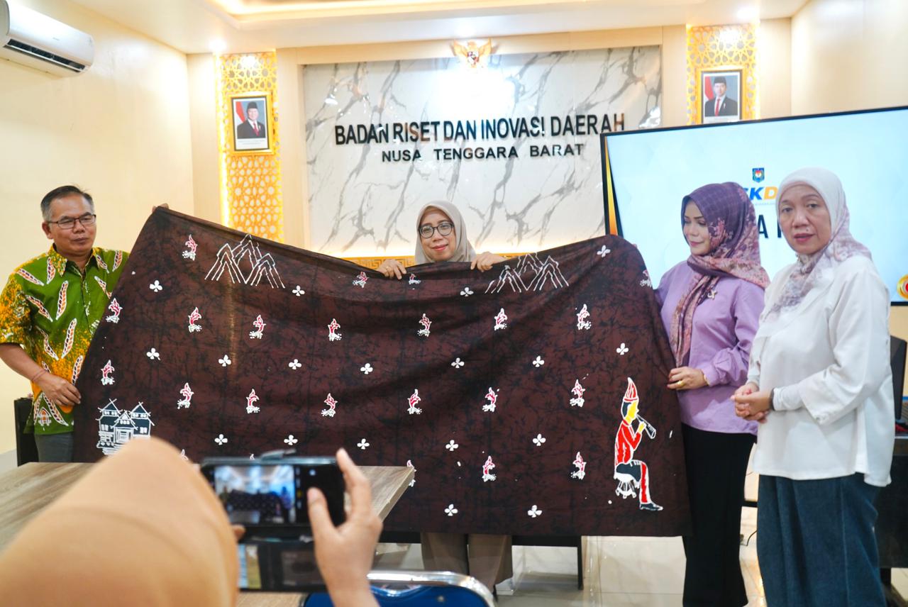 Batik Inklusif Karya Anak Istimewa SLB se-NTB Bakal Ikut IGA 2025