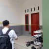 Rumah Brigadir Esco Dipasangi Garis Polisi