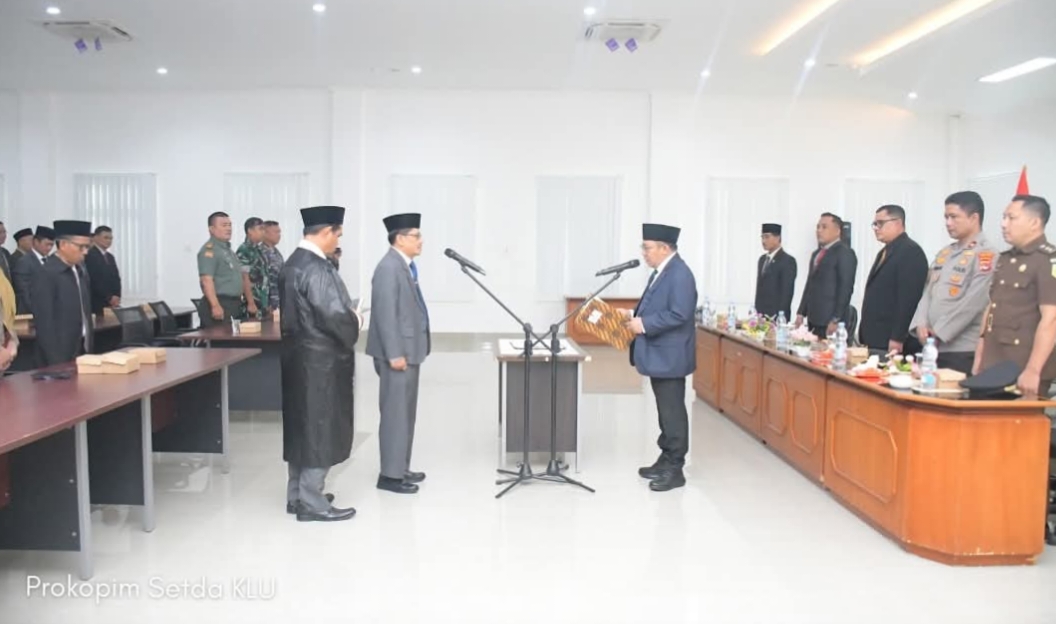 Sahabudin Dilantik Jadi Penjabat Sekda KLU