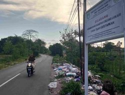 Jorok, Sampah Berserakan di Pinggir Jalan di Jalur Babussalam-Kuripan Dikeluhkan Warga