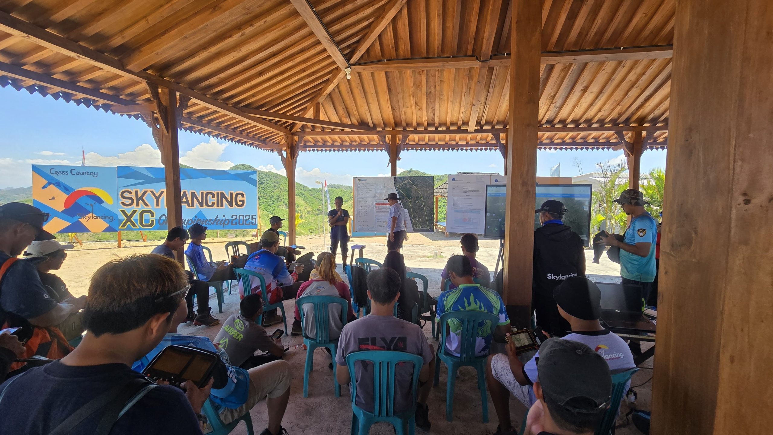 Skylancing Paragliding X’Cross Country Championship 2025, Perkuat Eksistensi NTB Sebagai Daerah Sport Tourism 