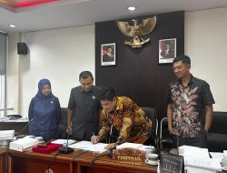 Kanwil Kemenkum NTB dan Pemda Sumbawa Bahas IRH serta Harmonisasi Lima Raperda Strategis