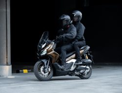 Perlengkapan Berkendara Wajib Digunakan Keduanya