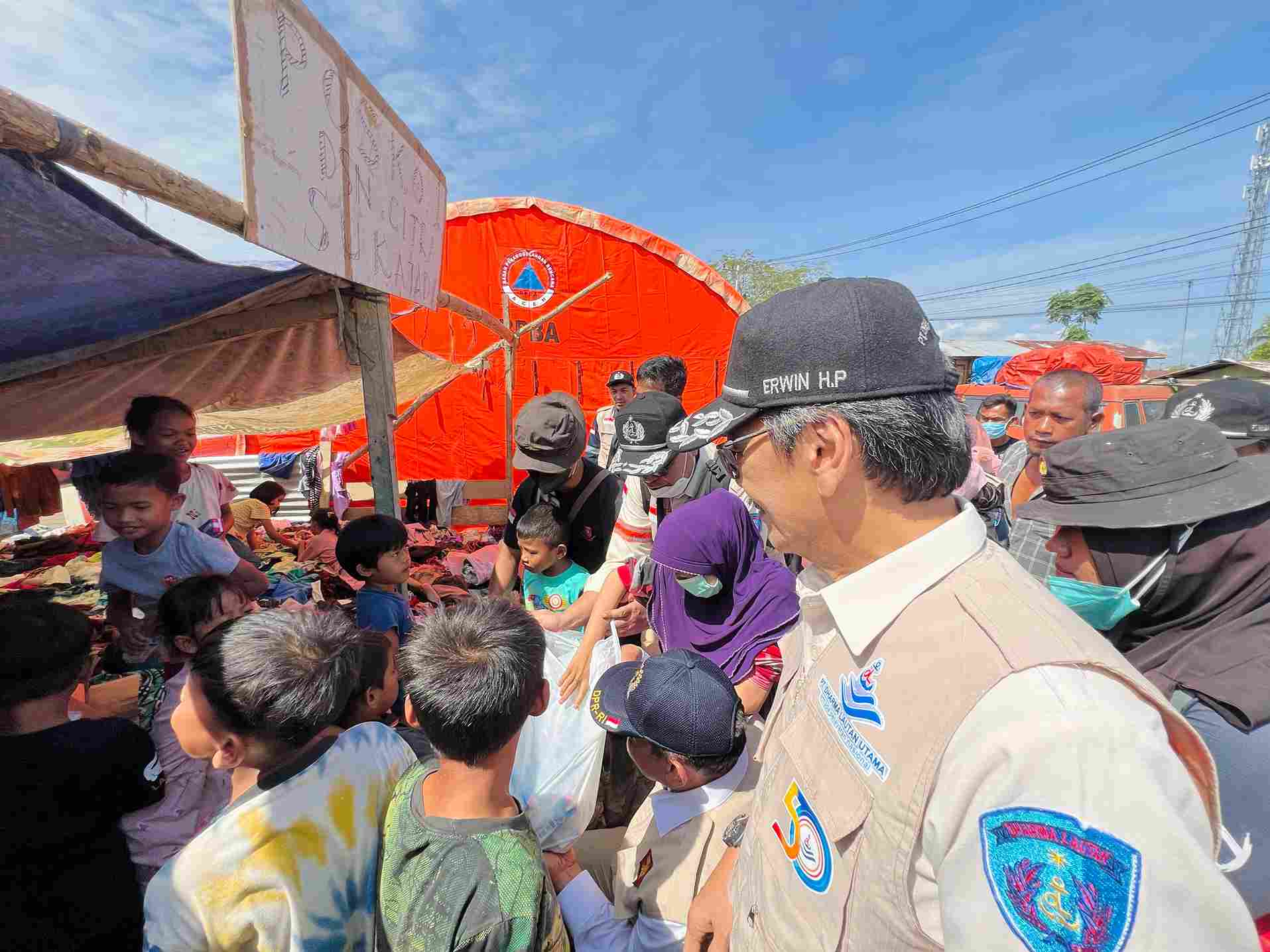 Aruna Senggigi dan DLU Holding Salurkan Bantuan Kemanusiaan Korban Banjir Sumatera