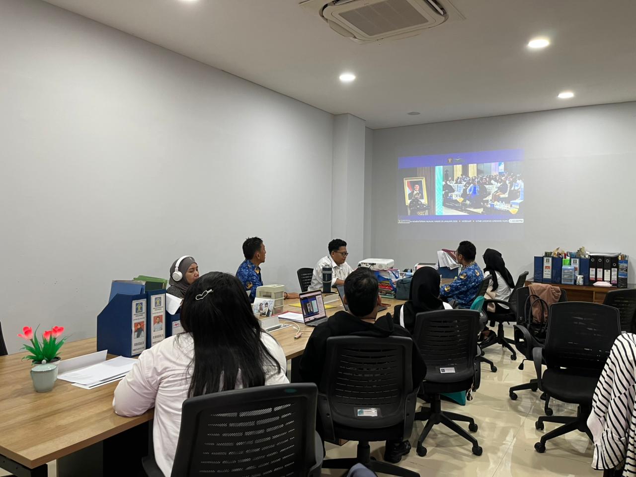 Perkuat Pemahaman KUHAP Baru, Kanwil Kemenkum NTB Ikuti Webinar Nasional