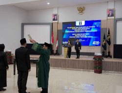 Lantik 2 Pejabat Fungsional, Kakanwil Kemenkum NTB: Berikan Kontribusi Nyata kepada Organisasi