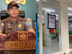 Empat Gerai M-Mart di Senggigi Disegel