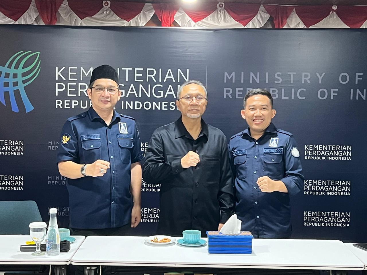 Dwi Jaya Saputra Dimandatkan Zulhas Pimpin PAN Kota Mataram