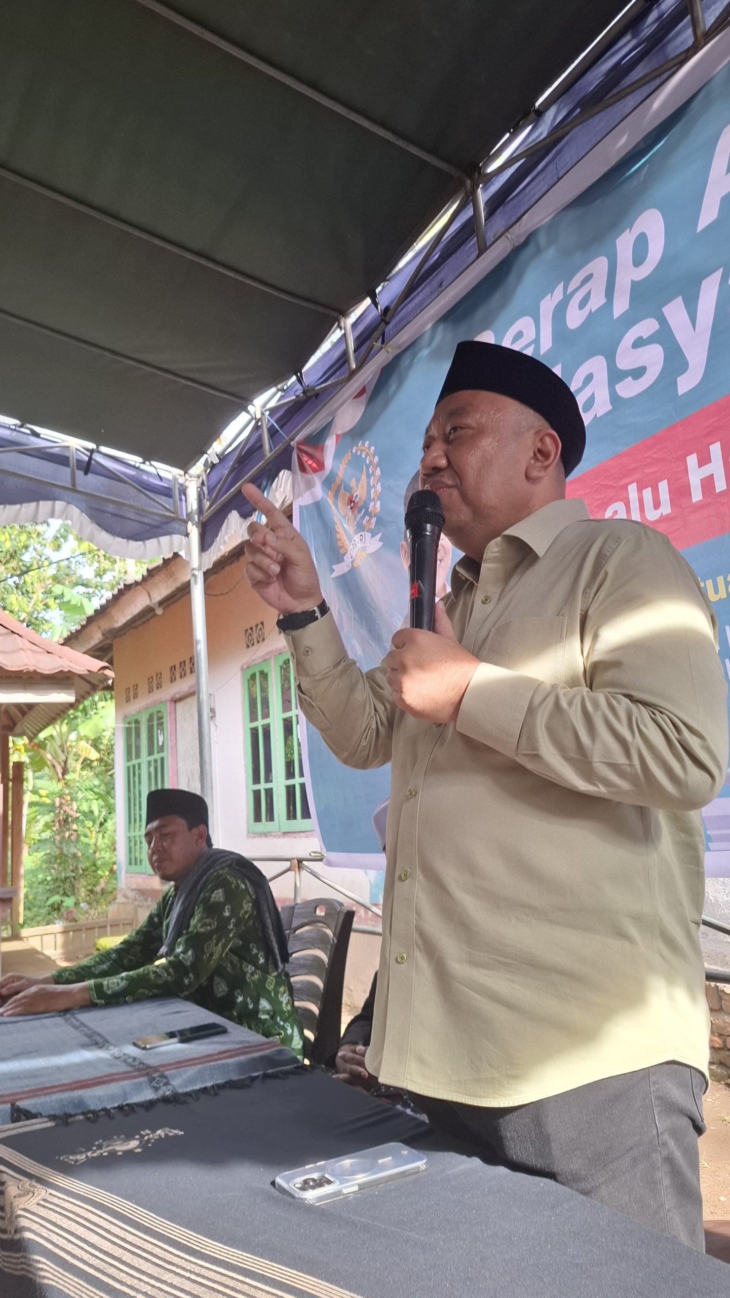 Lalu Hadrian Irfani Sosialisasikan Program Sekolah Gratis 13 Tahun dan Penguatan Beasiswa PIP