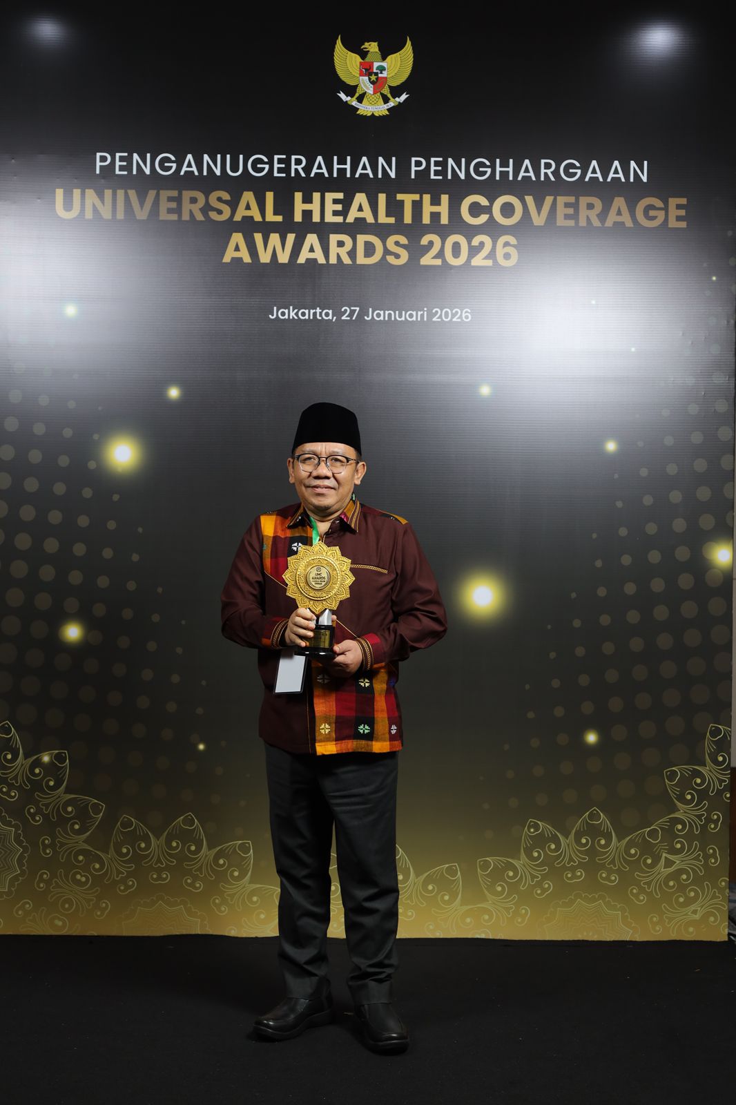 Upaya Layanan Kesehatan Gratis, Pemkab Lombok Utara Raih UHC Award
