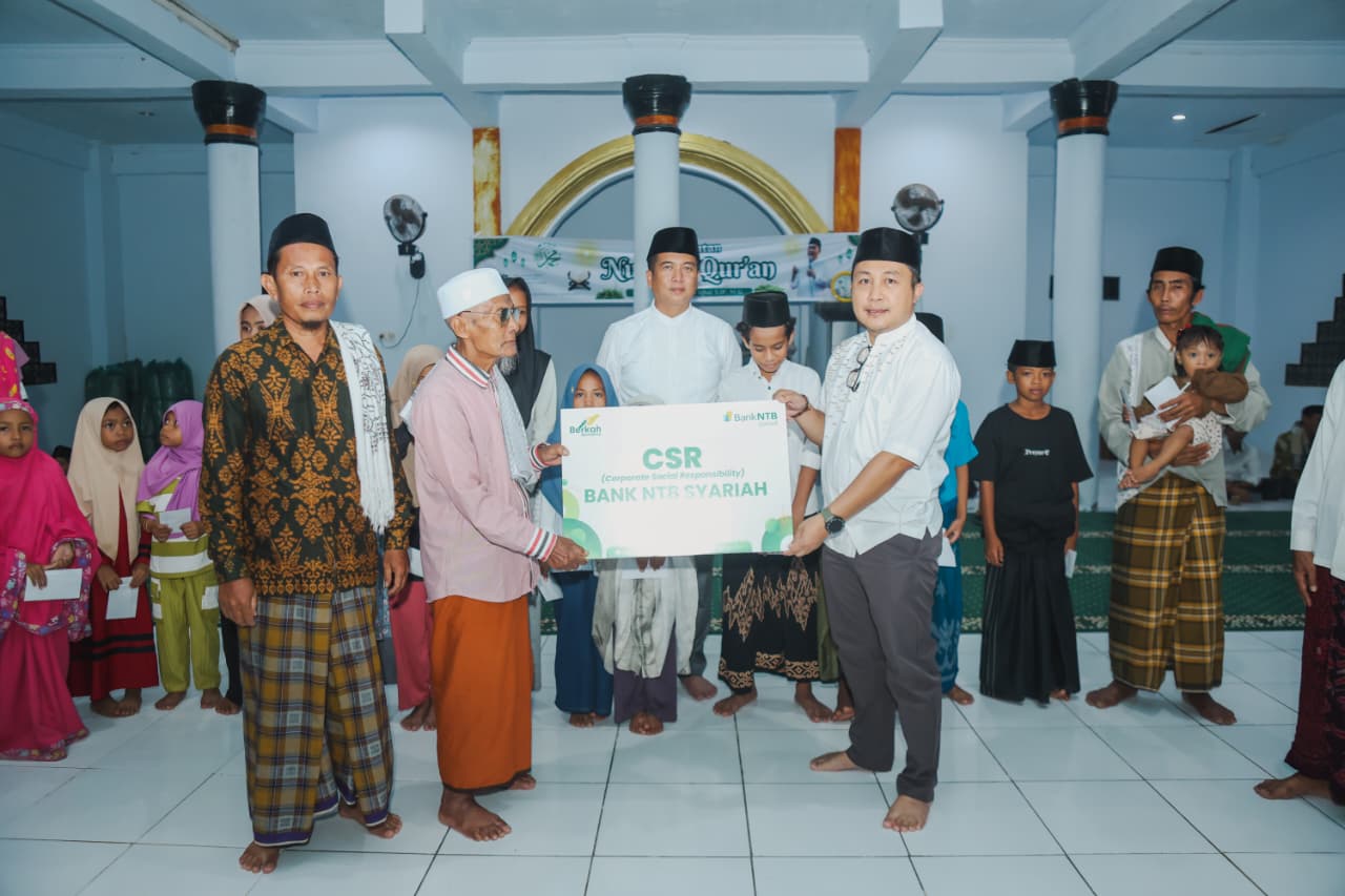 Nuzulul Quran di Kabul Bank NTB Syariah Serahkan Dana CSR Senilai Rp 15 Juta Untuk Masjid Nurul Ikhwan