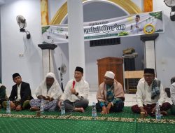 Disambut Antusias Jamaah, Gubernur Miq Iqbal Hadiri Peringatan Nuzulul Quran di Masjid Nurul Ikhwan Kabul