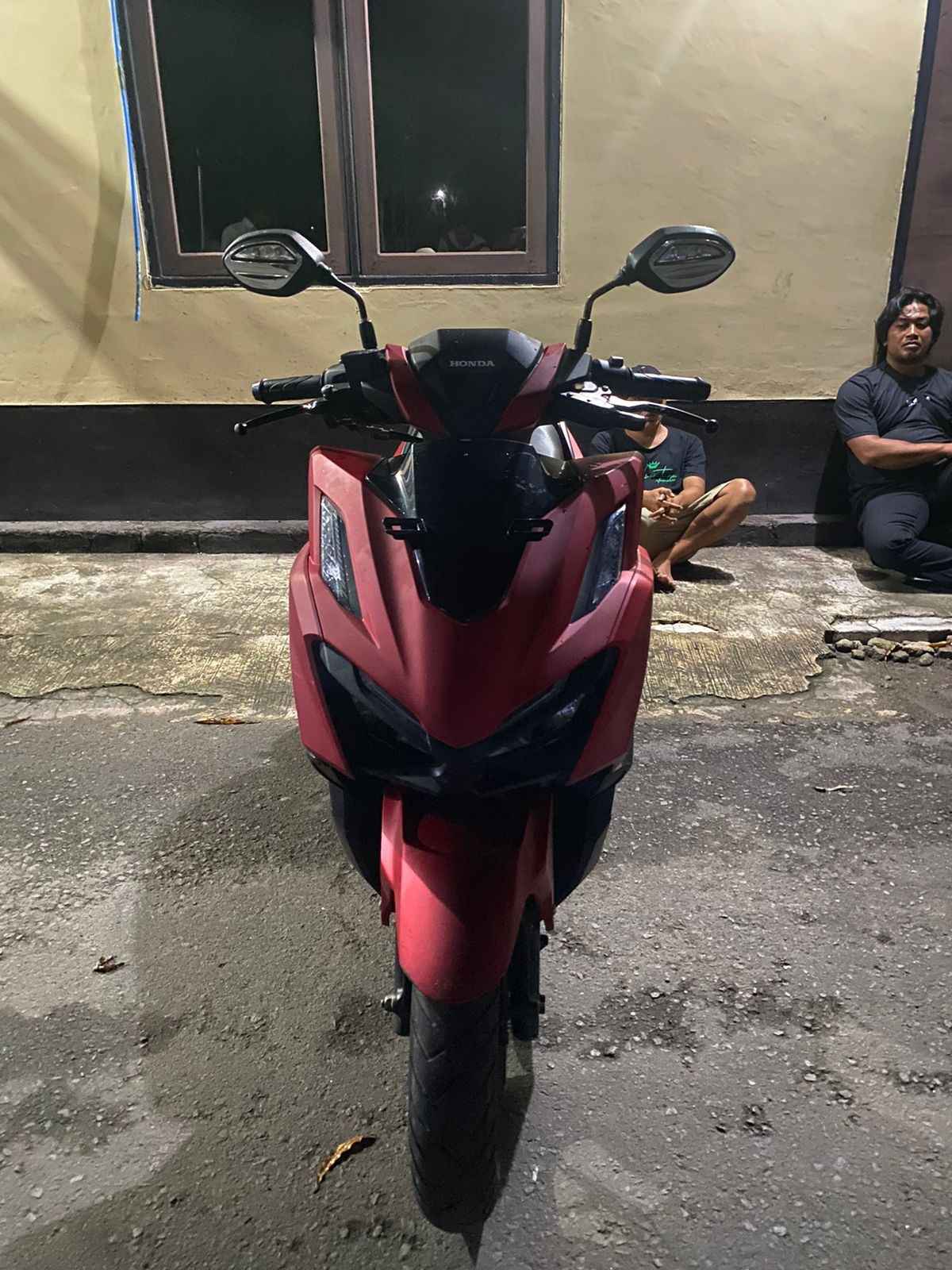 Sedang Istirahat, Motor Bule Dicuri di Sekotong