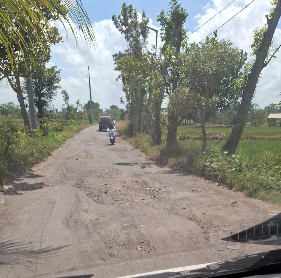 Kondisi Parah, Jalan Provinsi Ruas Penujak–Montong Ajan Tidak Masuk Skala Prioritas PU NTB?