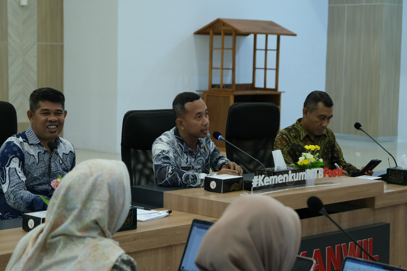 Tingkatkan Kualitas Produk Hukum Daerah, Kanwil Kemenkum NTB Harmonisasi Empat Raperda Kabupaten Sumbawa