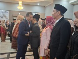 Gubernur Ingatkan Isteri Kadis Tidak Ikut Campur. Enam Bulan Kinerja Tidak Maksimal Diminta Undur Diri