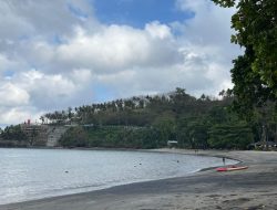 Pantai Wisata Senggigi Harus Seteril dari Perahu Nelayan