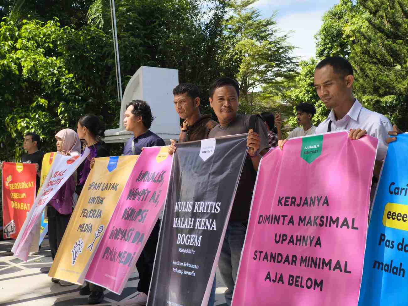 Somasi ke NTBSatu Terkait Pemberitaan Adalah Upaya Kriminalisasi Pers