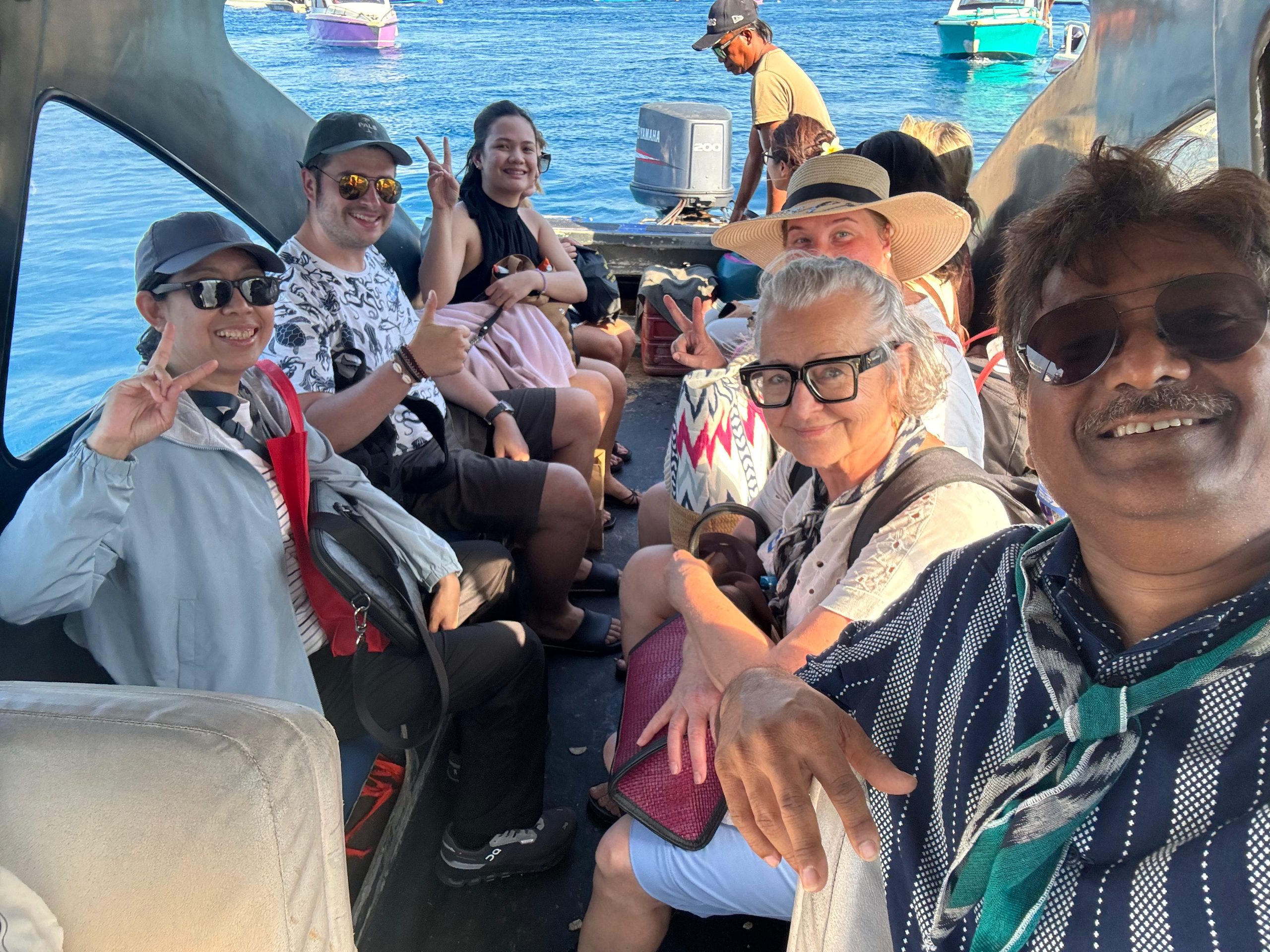 Peserta Famtrip Internasional Terpesona Gili Trawangan, Nikmati Sunset di Royal Avila