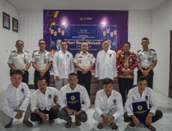 Tujuh Warga Binaan Lapas Lobar Terima Remisi Waisak